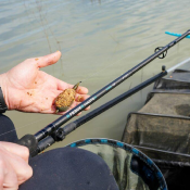 R FEEDER MASTER 390<BR>(Ref. RIV-239230-1)